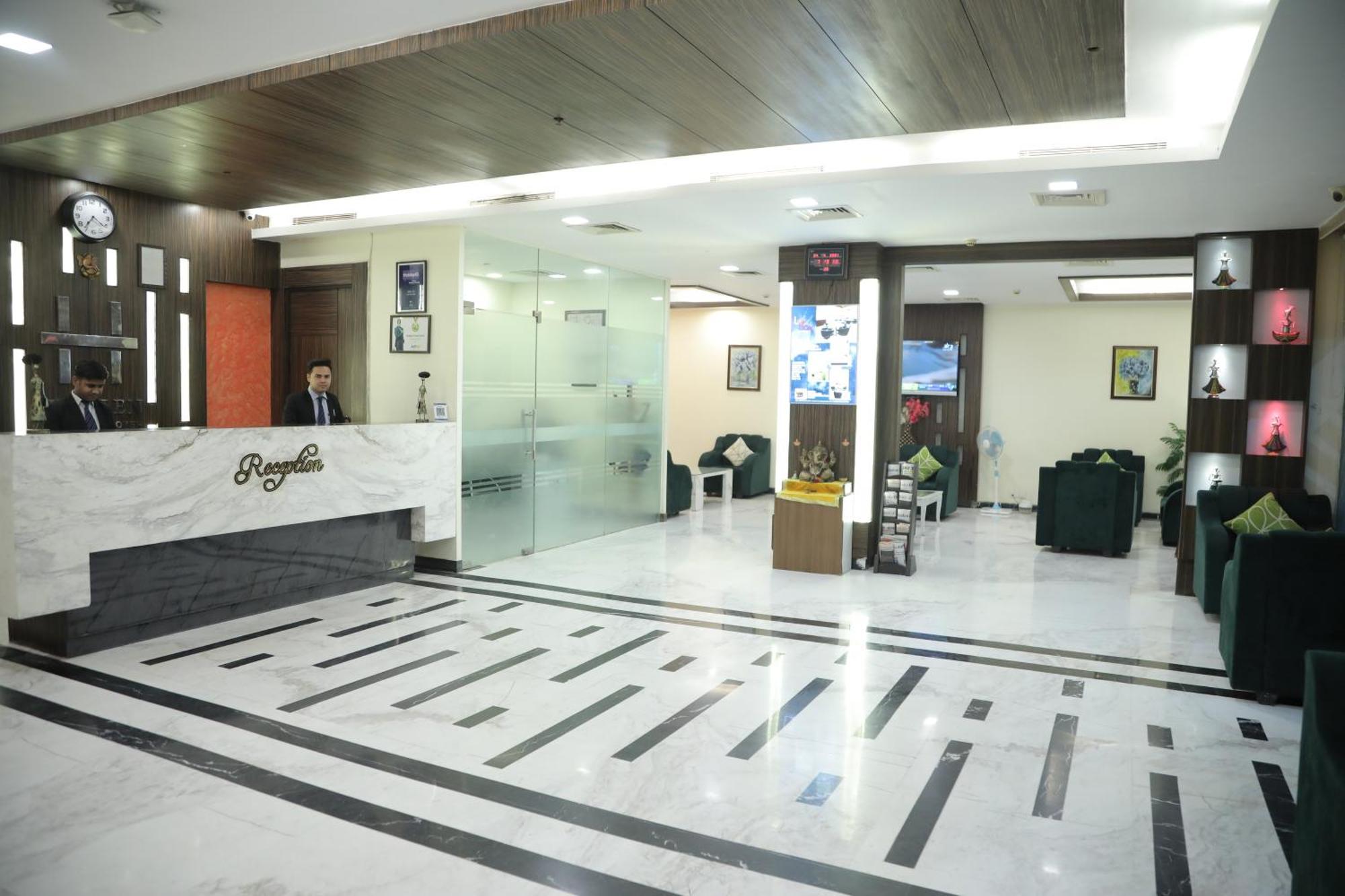 Hyphen Haridwar Grand Hotel Exterior foto