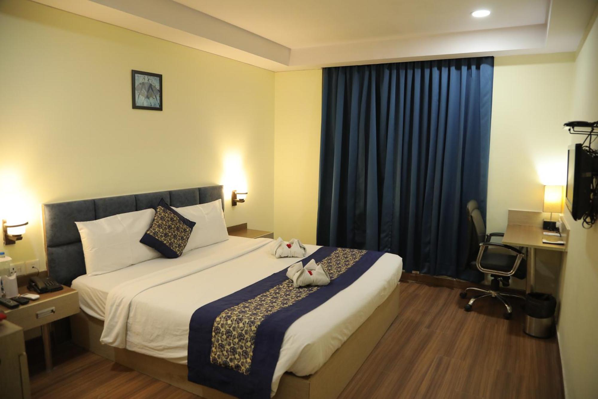 Hyphen Haridwar Grand Hotel Exterior foto