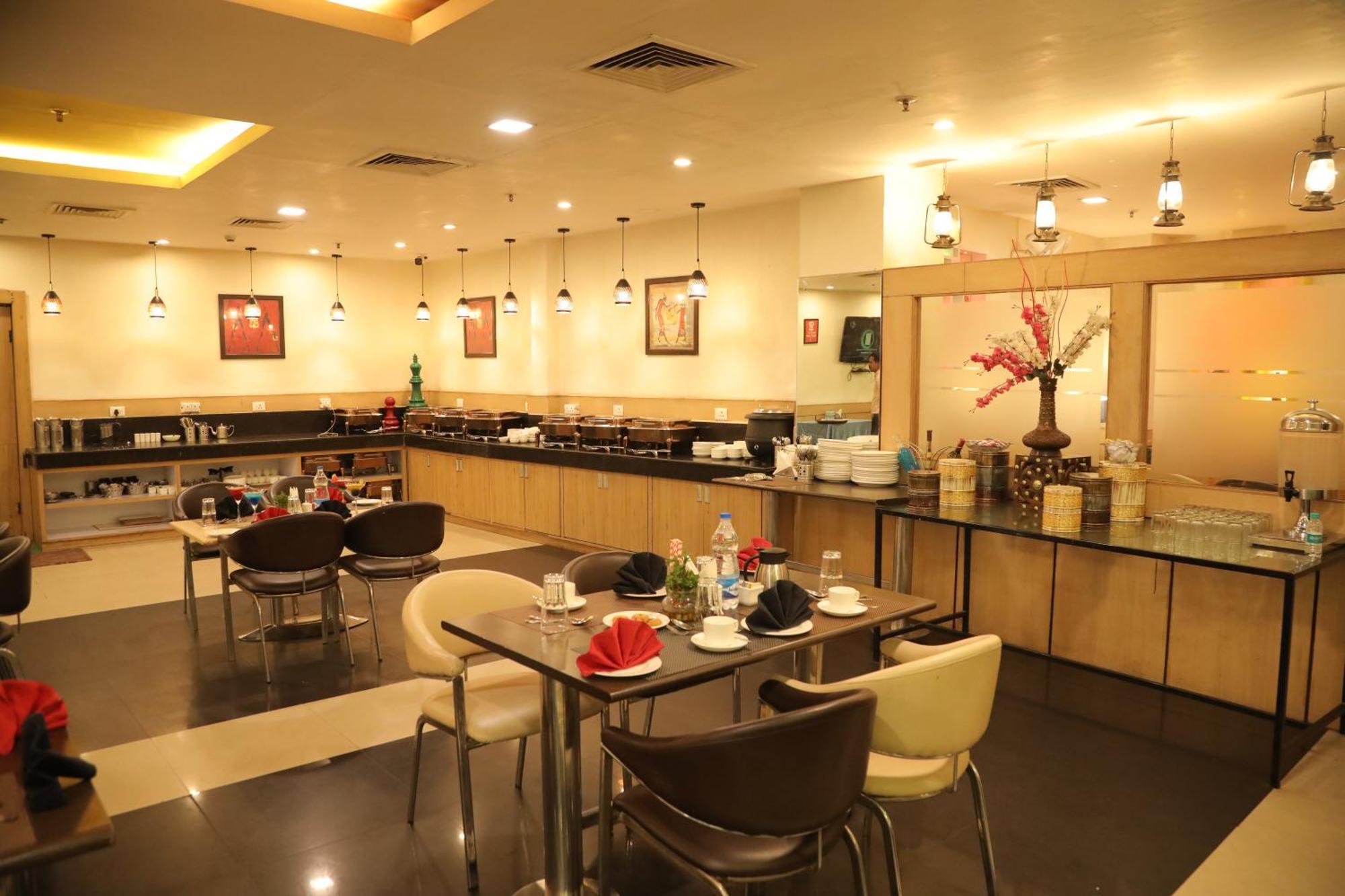 Hyphen Haridwar Grand Hotel Exterior foto